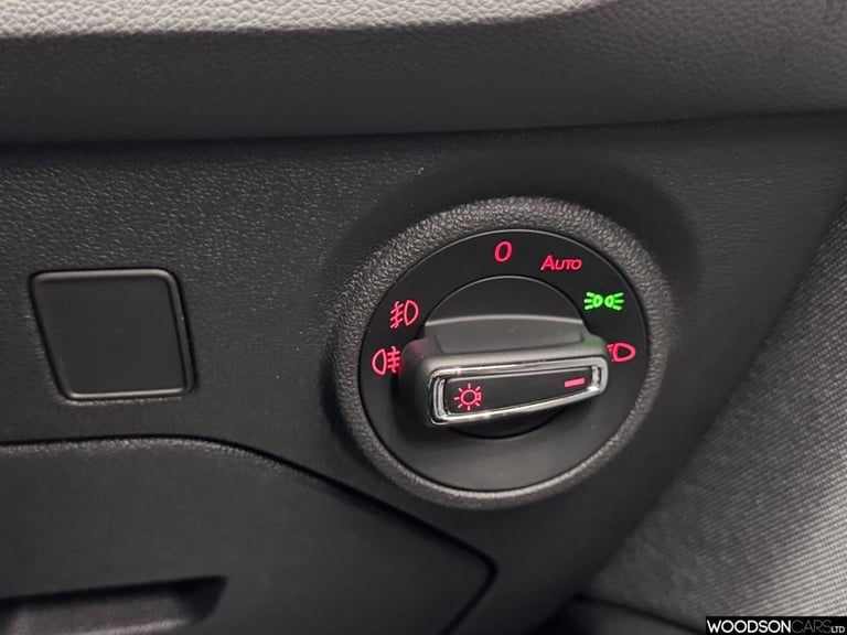 2018 SEAT Leon 1.0 TSI SE Dynamic Hatchback 5dr Petrol Manual Euro 6 (s/s) (115 ps) Hatchback Pet...