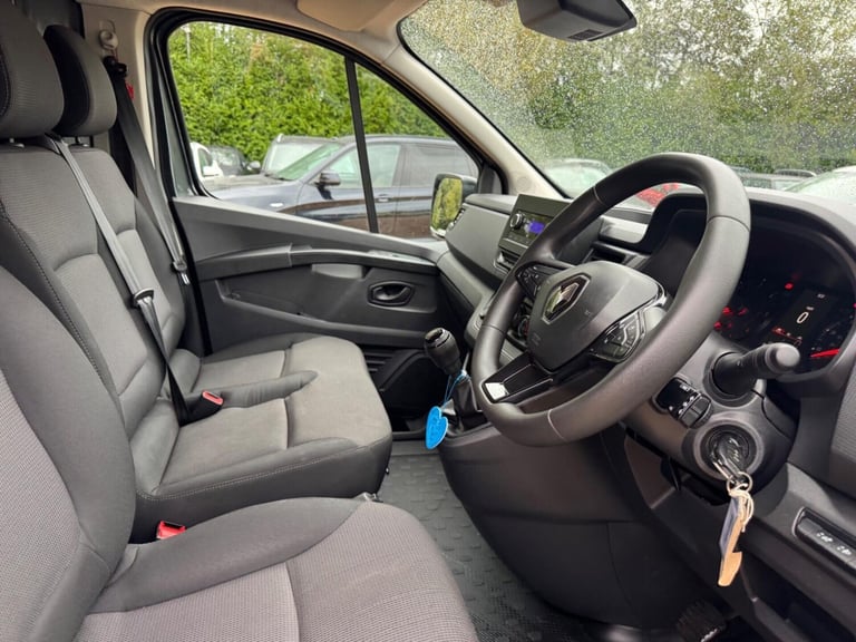 2022 Renault Trafic SL28 Blue dCi 130 Business Van PANEL VAN DIESEL Manual