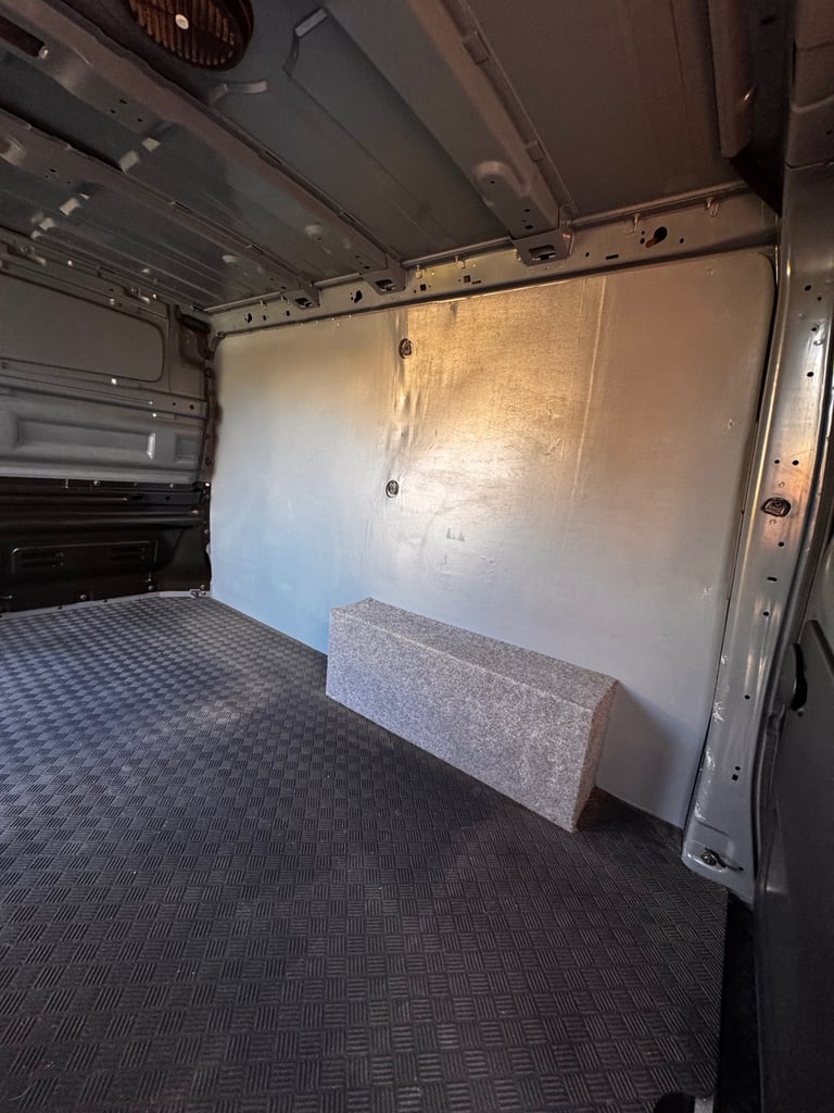 Renault, TRAFIC, Black Edition Panel Van, 2021, Manual, 1997 (cc)