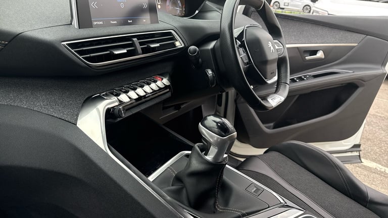 2019 Peugeot 3008 1.5 BlueHDi GT Line 5dr HATCHBACK DIESEL Manual