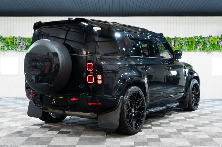 2023 Land Rover Defender 3.0 D300 MHEV X-Dynamic HSE SUV 5dr Diesel Auto 4WD Euro 6 (s/s) (300 ps...