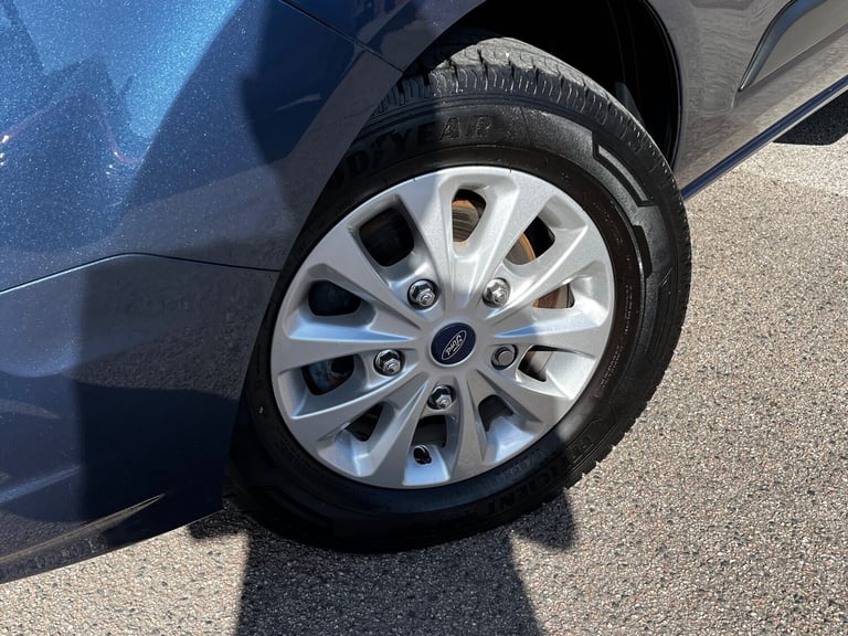 2023 Ford Tourneo Custom 320 ZETEC ECOBLUE MPV Diesel Automatic