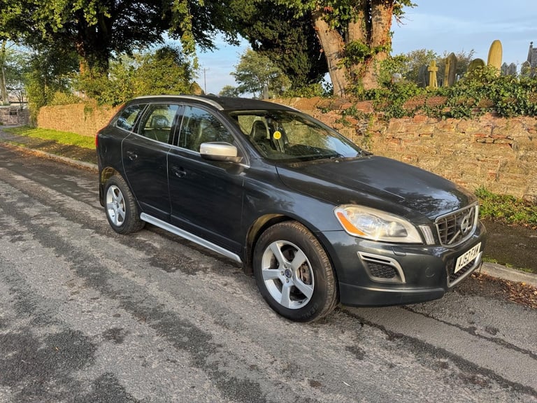 image for 2013 Volvo XC60 D5 [215] R DESIGN 5dr AWD Geartronic ESTATE Diesel Automatic