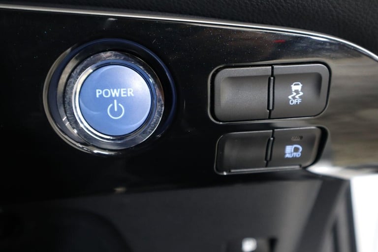 2022 Toyota Prius 1.8 VVT-h Active CVT Euro 6 (s/s) 5dr Hatchback Automatic