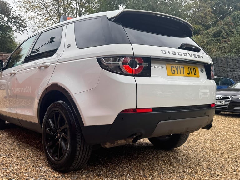 2017 Land Rover Discovery Sport 2.0 TD4 SE Tech 4WD Euro 6 (s/s) 5dr ESTATE Diesel Manual