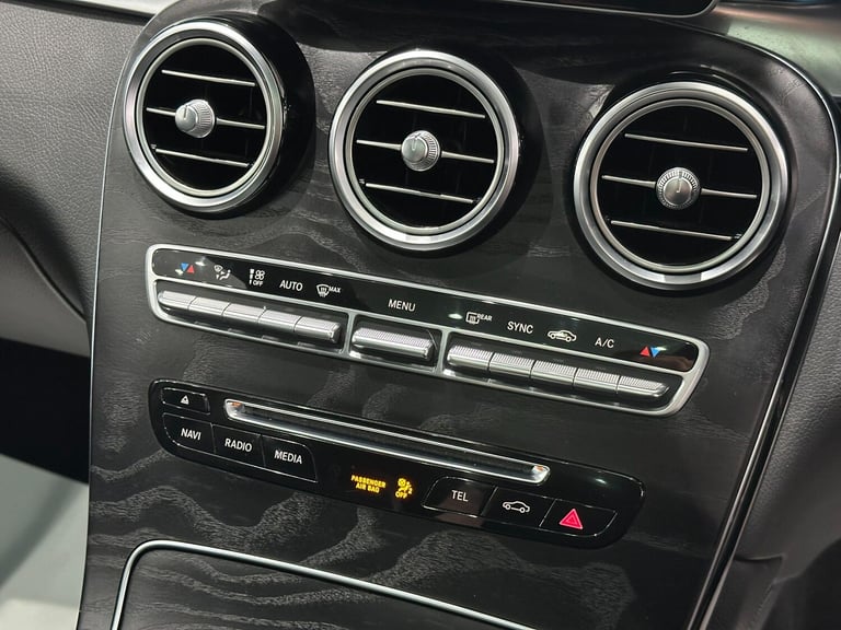 2016 Mercedes-Benz GLC 2.1 GLC220d AMG Line (Premium) SUV 5dr Diesel G-Tronic 4MATIC Euro 6 (s/s)...