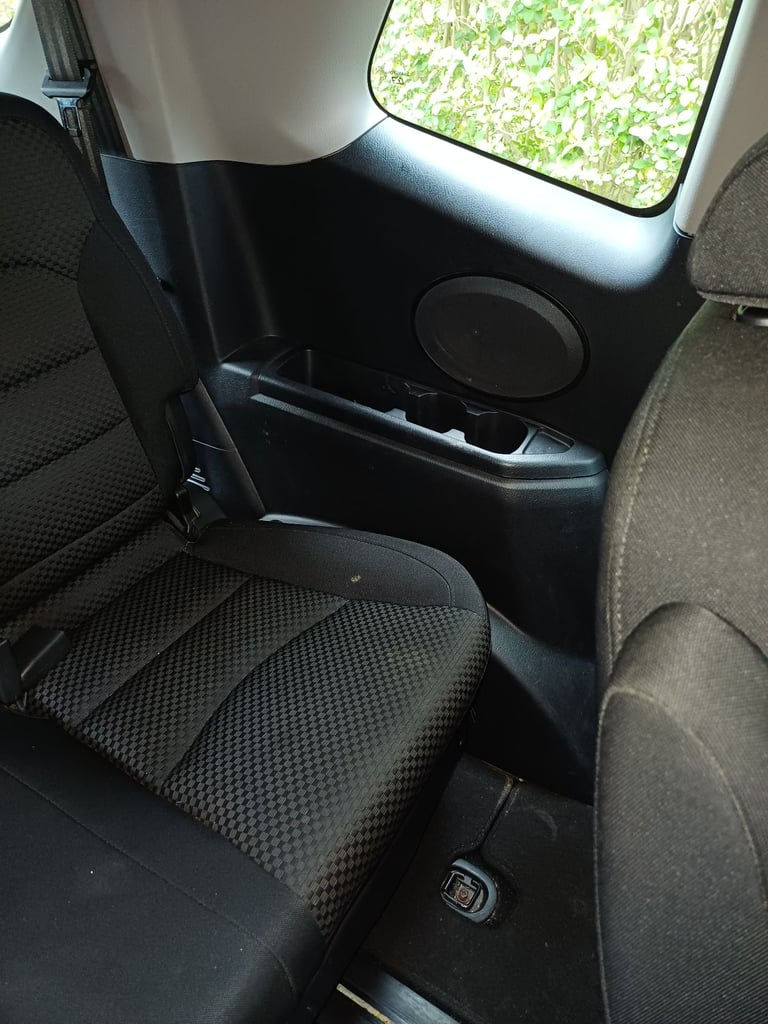 Ssangyong, TURISMO, MPV, 2017, Manual, 2157 (cc), 5 doors
