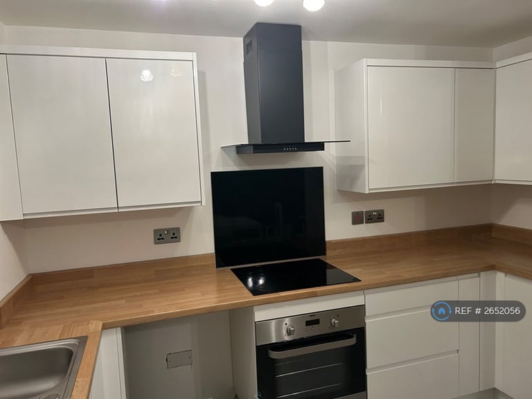 image for 1 bedroom flat in Sandon Close, Rochford, SS4 (1 bed) (#2652056)