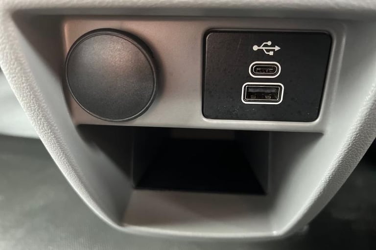 2024 Ford Transit Custom 300 Limited L2 LWB FWD 2.0 EcoBlue 136ps CRUISE CONTROL, PLY LINED, AIR ...