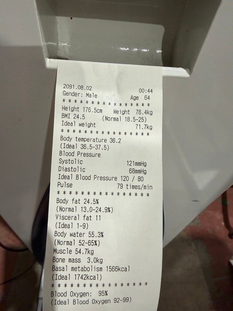 Self-Service Personal Health Check kiosk/Lifestyle Checkpoint Health Screening Station