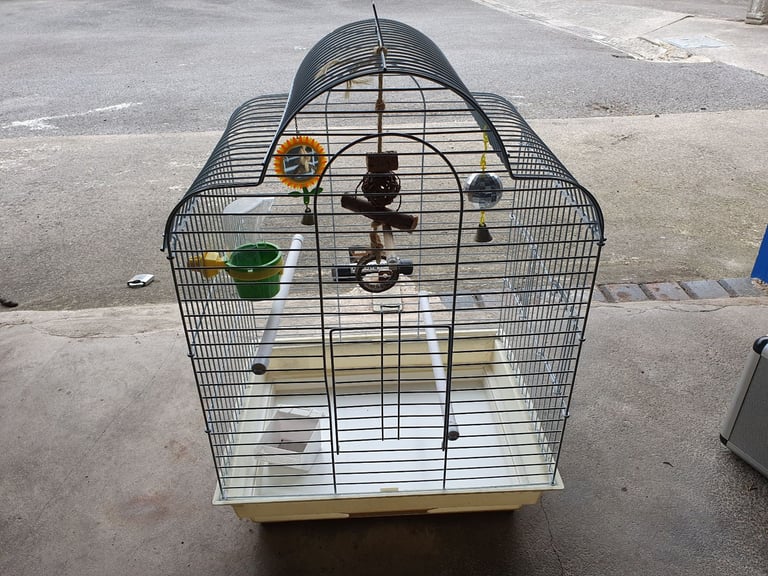 Bird Cage for Parrot, Parakeets etc : White.