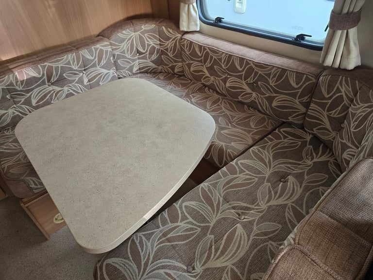 2011 Swift Charisma 545 4 Berth Double Dinette Caravan, Motor Mover