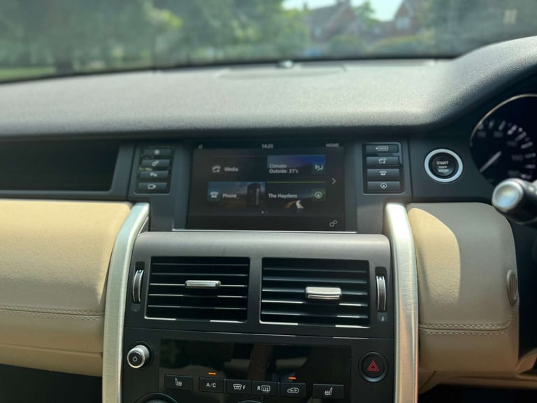 2015 Land Rover Discovery Sport 2.2 Discovery Sport HSE SD4 Auto 4WD 5dr SUV Diesel Automatic