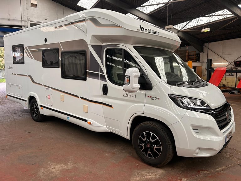 BENIMAR MILEO 264 2018 JUST 16000 MILES 4 BERTH WITH FIXED SINGLE BEDS 