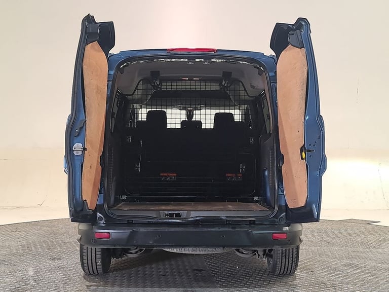 FORD TRANSIT CONNECT 1.5 240 ECOBLUE TREND AUTO L2 120 BHP COMBI VAN