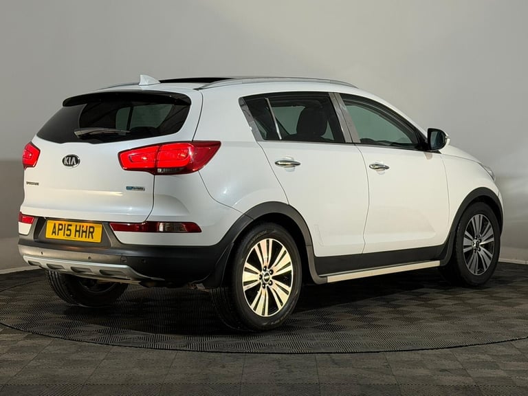 WHITE 2015 KIA SPORTAGE 3 SAT NAV ISG 1.7 DIESEL CRDI SUV 2 PREVIOUS OWNERS