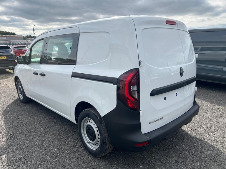 2025 Renault Kangoo LL21 Blue dCi 95 advance crew van MY24 WINDOW VAN Diesel Manual