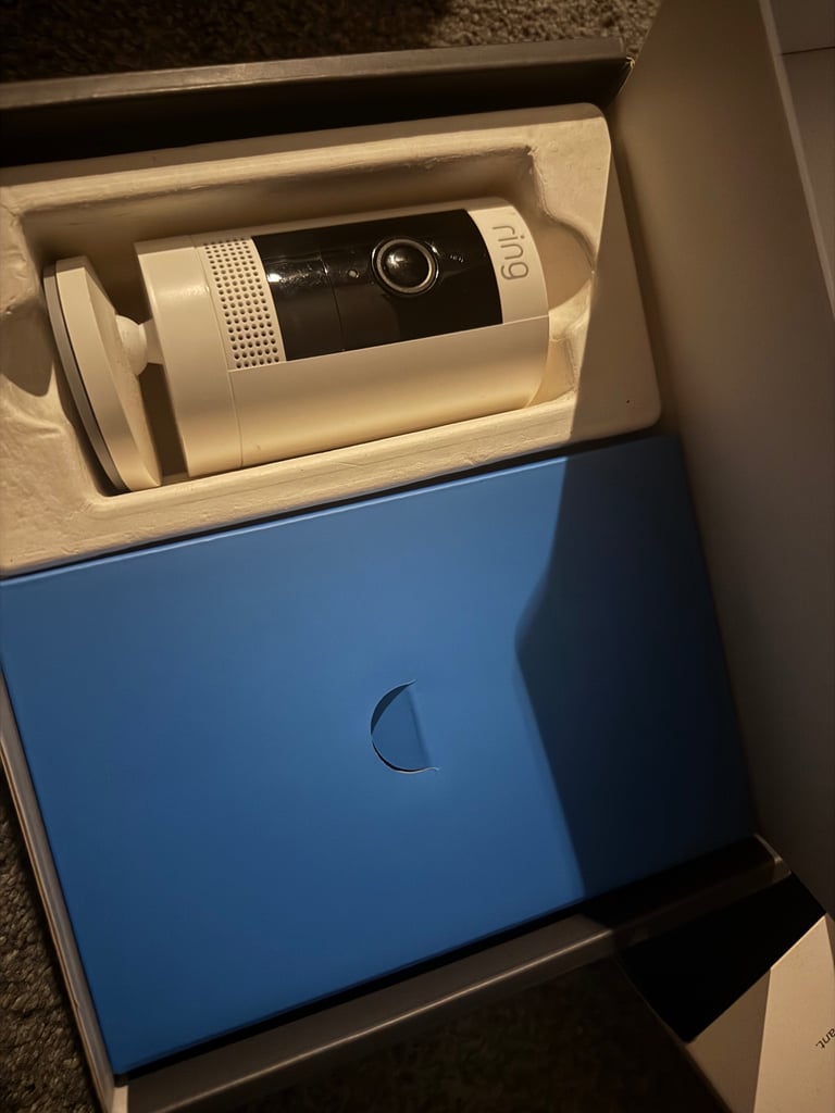 Ring stick up camera (like new)