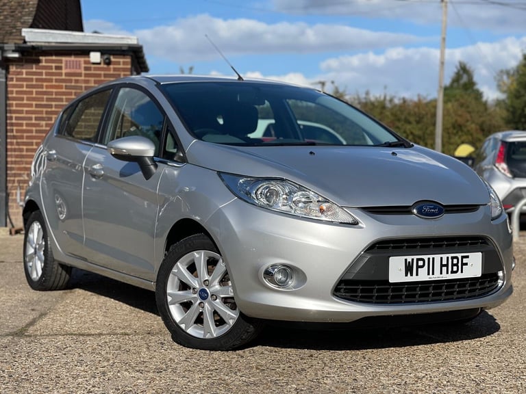 FORD FIESTA 1.4 Zetec 5dr 2011