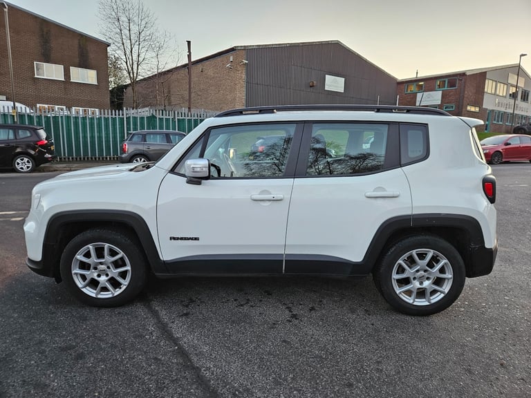 2022 72 Jeep Renegade 1.0 T3 GSE Limited White 5dr Damaged Repaired