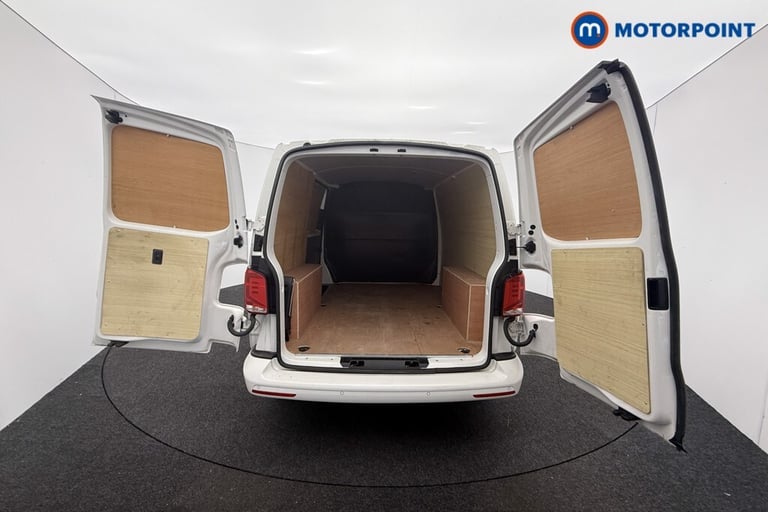 2024 Volkswagen Transporter 2.0 TDI 110 Highline Van PANEL VAN DIESEL Manual