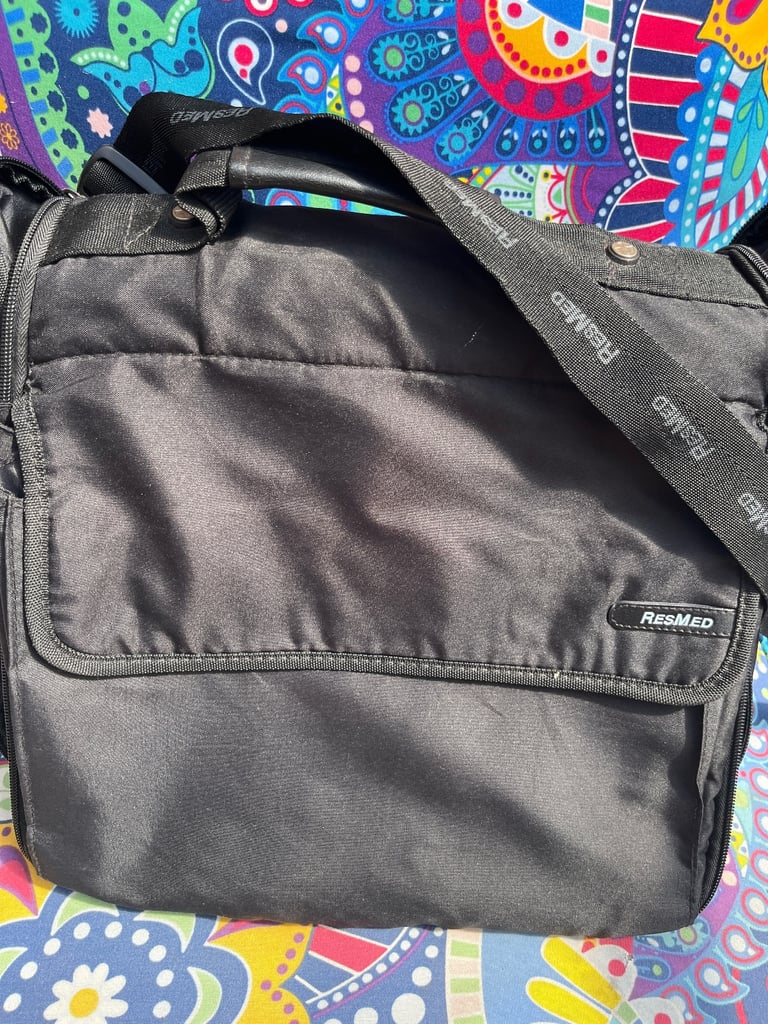 ResMed S9 H5i CPAP Machine Carrying Case BAG ONLY Travel Bag Padded Black.