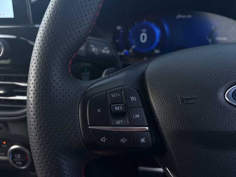 2022 Ford Kuga 2.0 EcoBlue 190 ST-Line 5dr Auto AWD HATCHBACK DIESEL Automatic