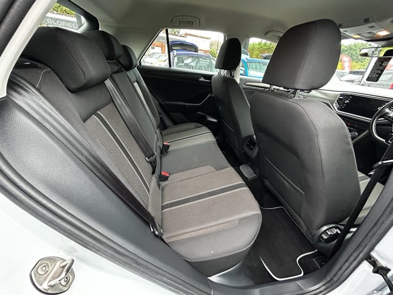 2018 Volkswagen T-Roc 1.6 TDI SE SUV 5dr Diesel Manual Euro 6 (s/s) (115 ps) HATCHBACK Diesel Manual