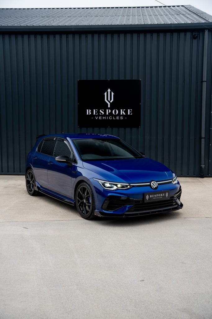 image for VOLKSWAGEN GOLF 2.0 TSI R 20 Years 2022
