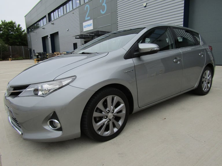 LEFT HAND DRIVE TOYOTA AURIS
