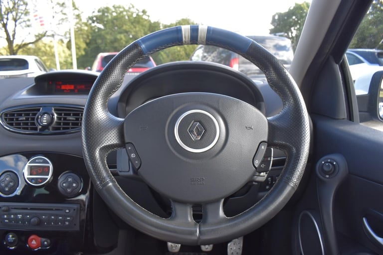 2011 Renault Clio 2.0 Gordini Euro 5 3dr HATCHBACK Petrol Manual