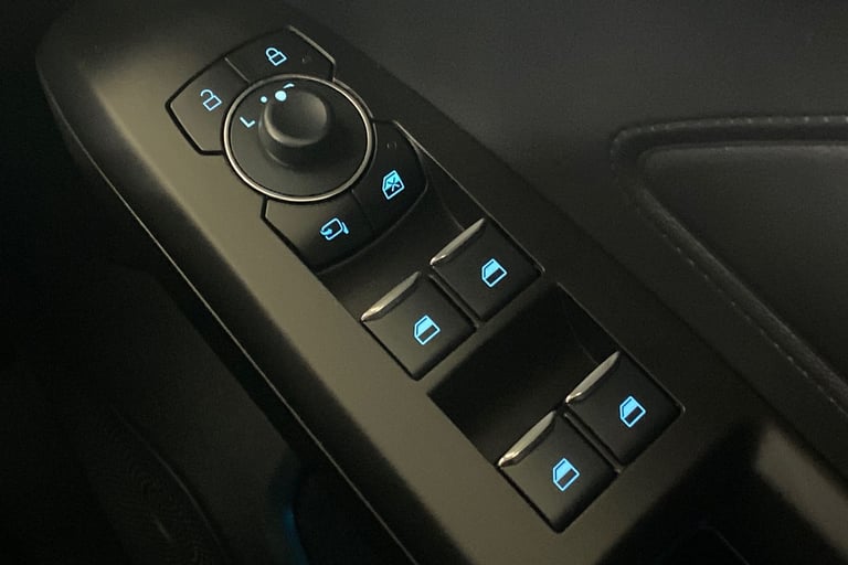 2025 Ford Focus 744494 Hatchback Petrol Manual