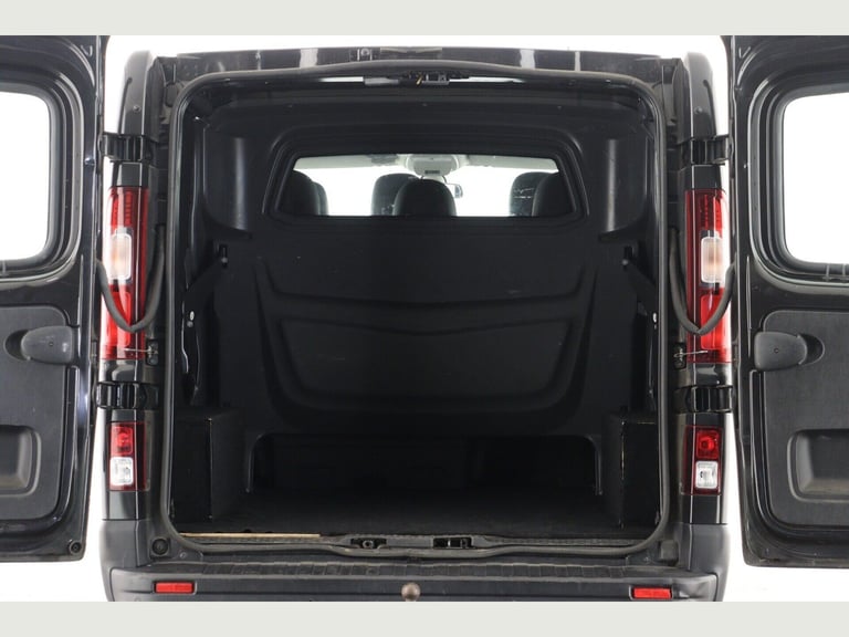 2019 Renault Trafic SL27 ENERGY dCi 125 Sport Nav Crew Van WINDOW VAN DIESEL Manual