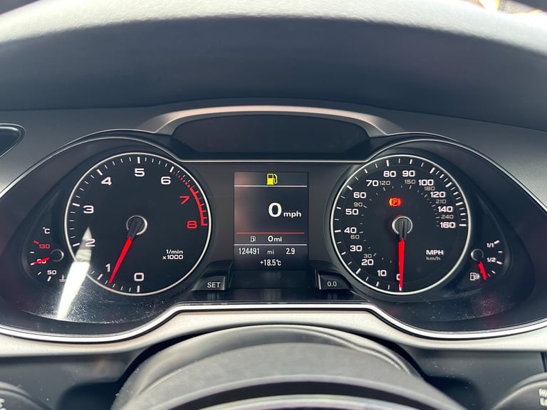 2015 Audi A4 1.8 TFSI S line Euro 6 (s/s) 4dr (Nav) SALOON Petrol Manual