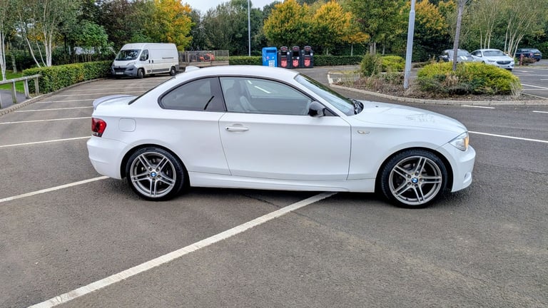 BMW, 1 SERIES, Coupe, 2013, Manual, 1995 (cc), 2 doors