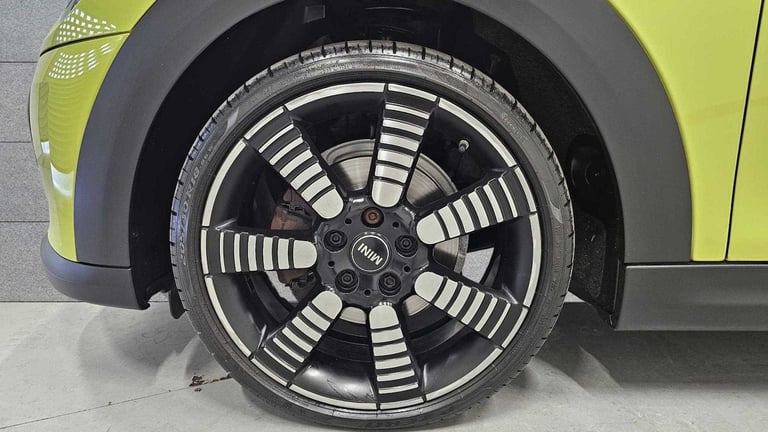 2022 MINI Hatch 1.5 Cooper Exclusive 3dr Auto Hatchback Petrol Automatic