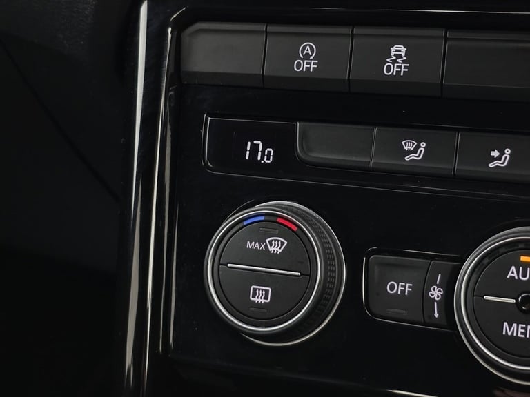 2019 Volkswagen T-Roc 2.0 TSI R SUV 5dr Petrol DSG 4Motion Euro 6 (s/s) (300 ps) HATCHBACK Petrol...