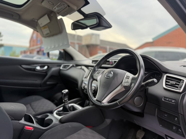 2014 Nissan Qashqai 1.2 DiG-T Acenta Premium 5dr HATCHBACK Petrol Manual