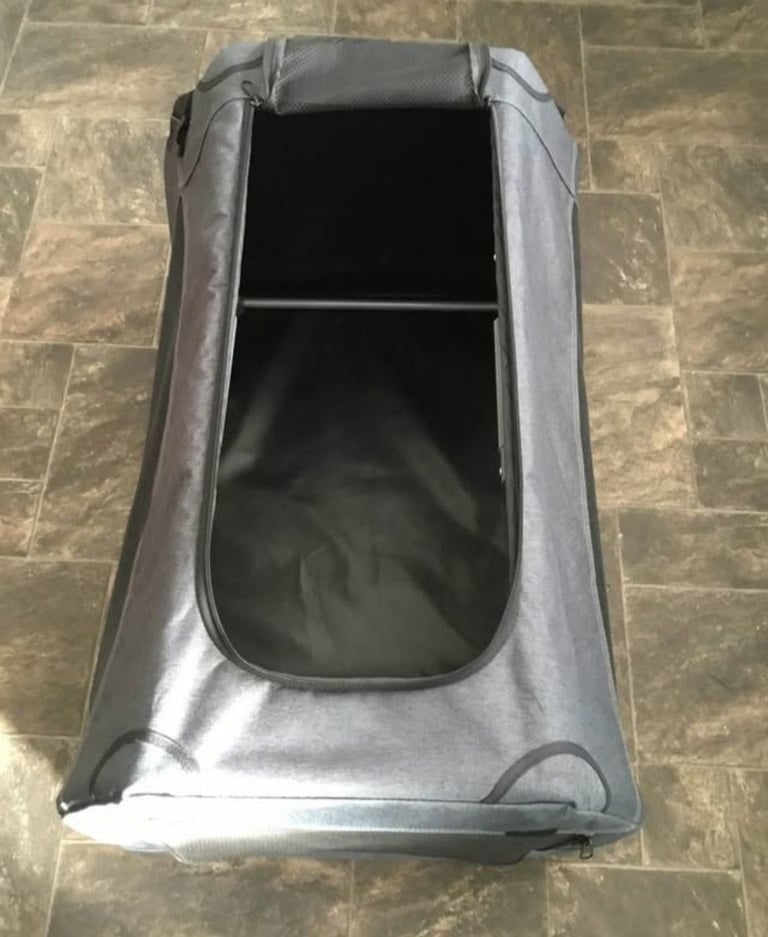 Dog crate, fabric medium 