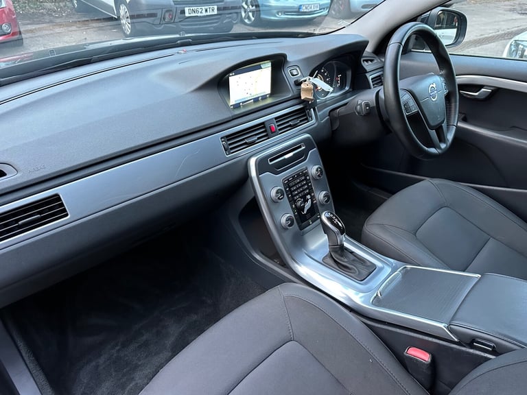 2014 (64) VOLVO V70 D2 BUSINESS EDITION AUTO 71,000 MILES £35 ROAD TAX NEW MOT