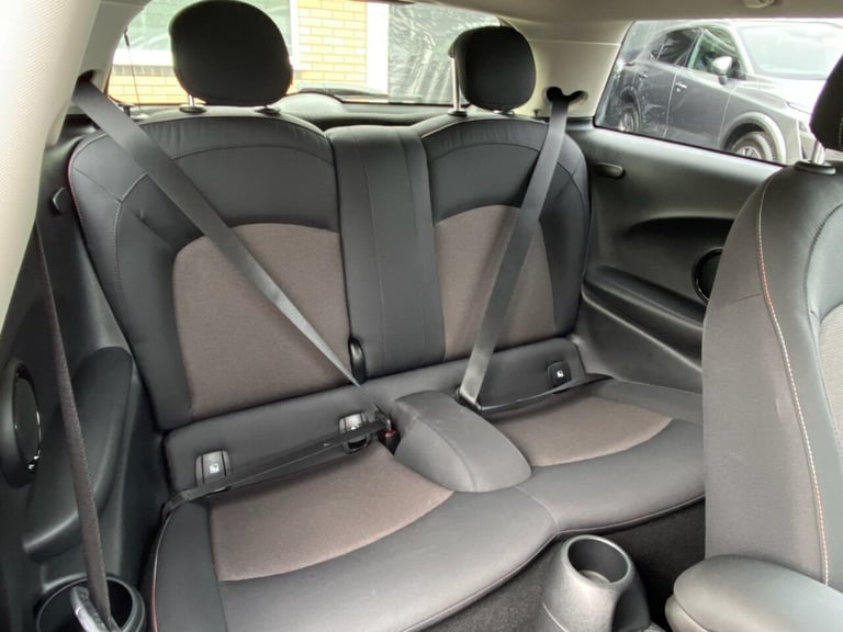2023 MINI Hatch 1.5 Cooper Classic Hatchback 3dr Petrol Manual Euro 6 (s/s) (136 ps) Hatchback Pe...