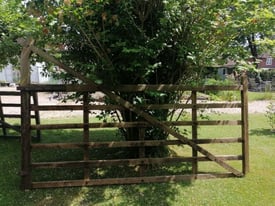 Solid oak 6 bar gate