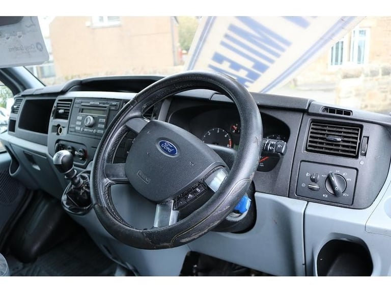 2013 FORD TRANSIT TREND EXCELLENT CONDITION *NO VAT* YEARS MOT vivaro
