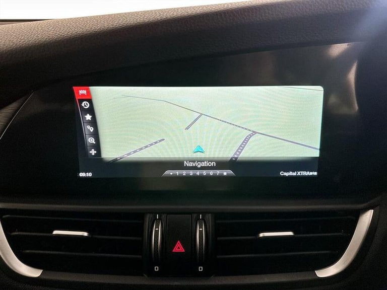 2019 Alfa Romeo Giulia 2.2 TD Tecnica Auto Euro 6 (s/s) 4dr Automatic Saloon Diesel Automatic