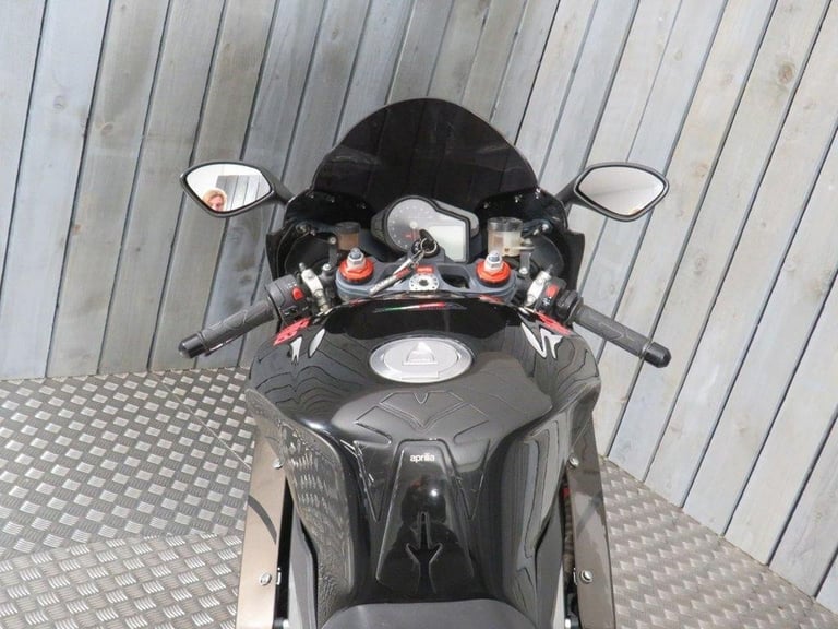 2006 06 APRILIA RSV 1000