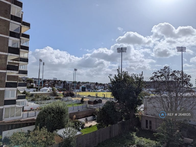 1 bedroom flat in Cromwell Road, Hove, BN3 (1 bed) (#2648135)