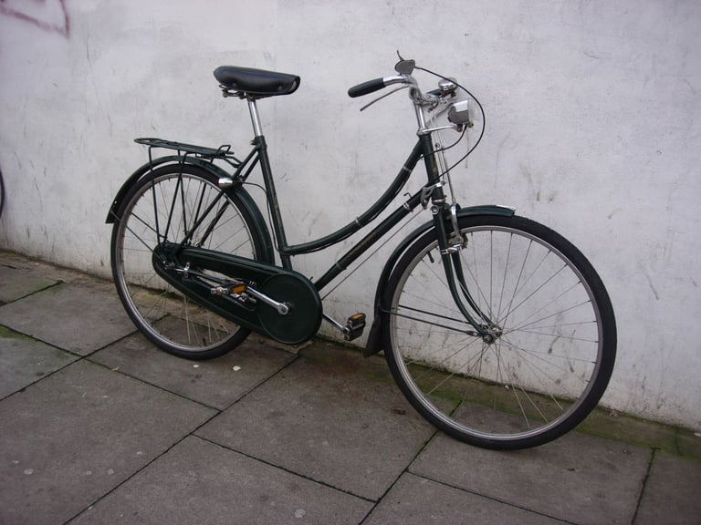 image for intage Town / Commuter 4 -Speed Bike by Raleigh, Green, JUST SERVICED/ CHEAP PRICE!!!!!!!!!!!!!!!