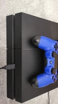 PlayStation 4 1TB model - 2 official DualShock 4, 1 extra control pad, 6 games