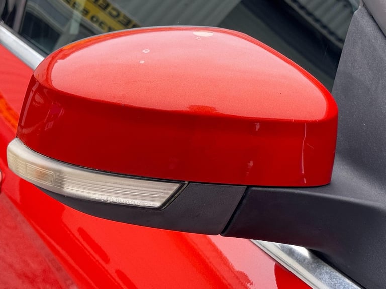 2011 Ford Focus 1.6 TDCi Titanium Euro 5 (s/s) 5dr HATCHBACK Diesel Manual