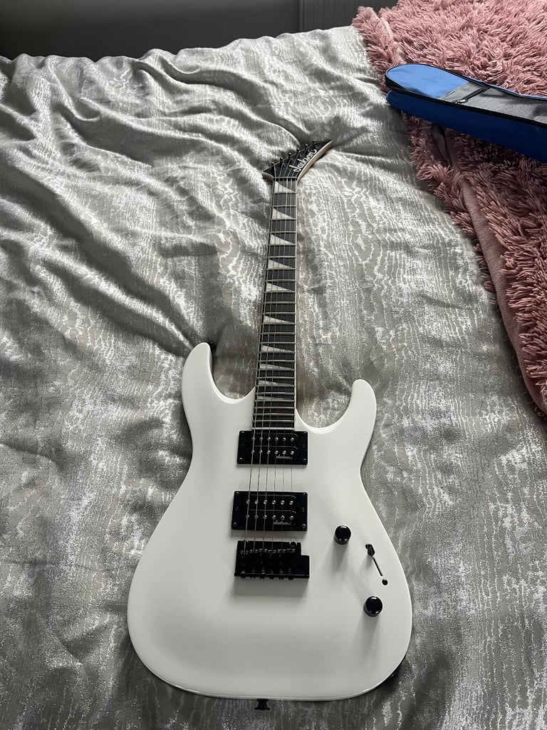 Electric guitar 